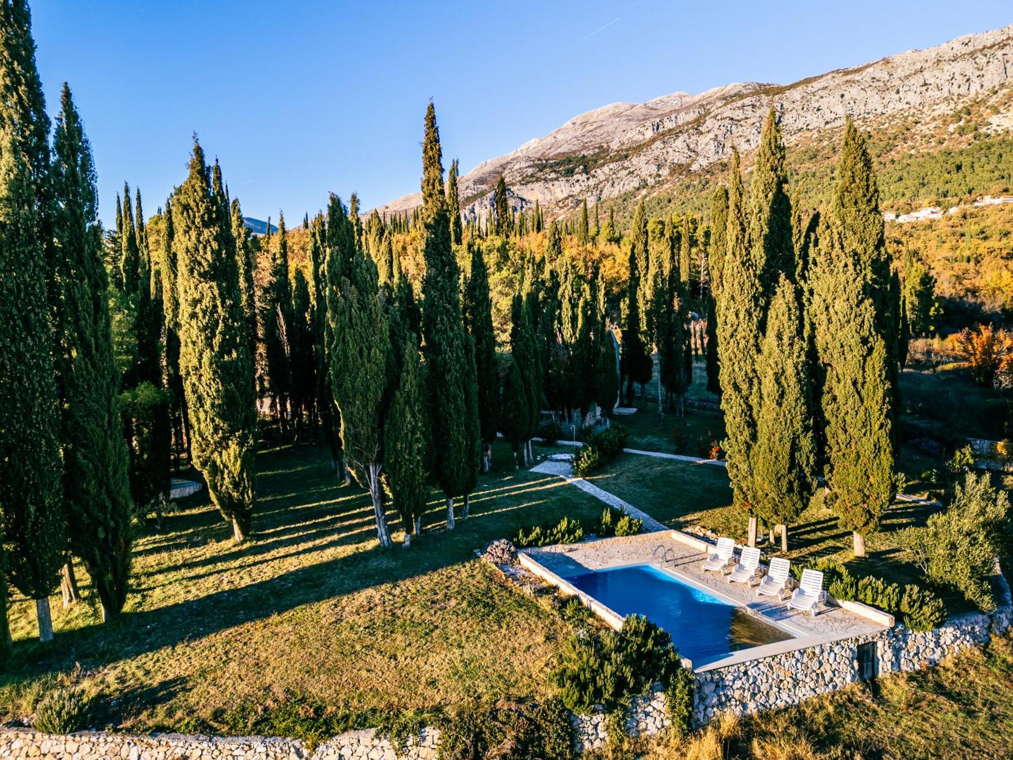 Country House Uros In Nature With Pool Lovorno Exterior photo